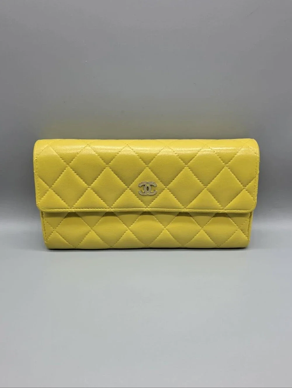 💛CHANEL Authentic Quilted Wallet/Clutch💛